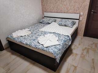 Гостиница Кантино Москва Улучшенный номер с кроватью размера king-size-1