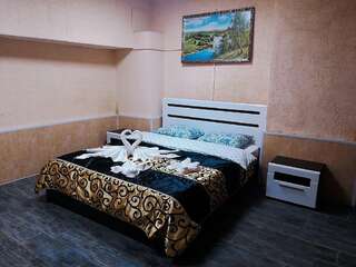Гостиница Кантино Москва Улучшенный номер с кроватью размера king-size-2